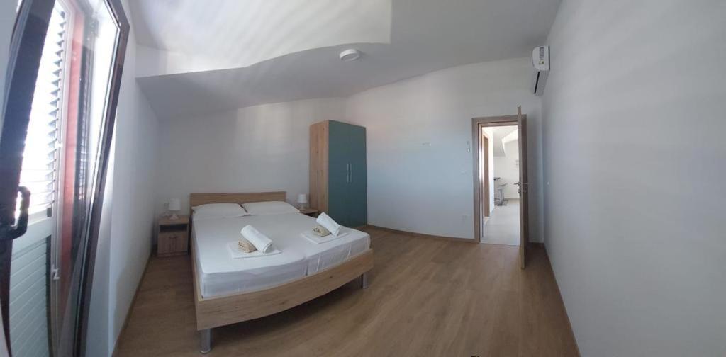 Apartment Boljat *